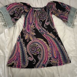 Ladies World brand top, size 6-8T